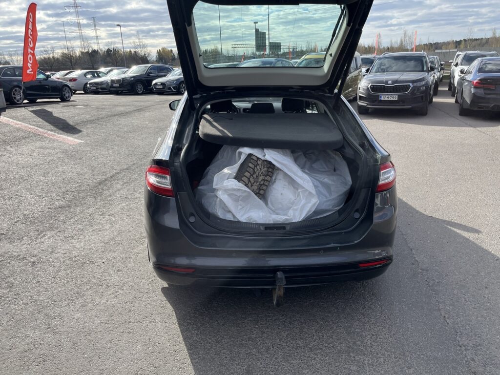 Ford - Mondeo - 1,5 TDCi 120hv ECOnetic M6 Titanium Business 5D Ford - Mondeo - 1,5 TDCi 120hv ECOnetic M6 Titanium Business 5D - Viistoperä