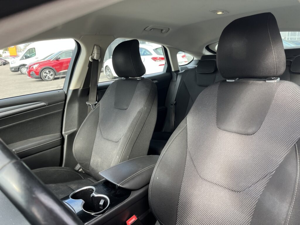 Ford - Mondeo - 1,5 TDCi 120hv ECOnetic M6 Titanium Business 5D Ford - Mondeo - 1,5 TDCi 120hv ECOnetic M6 Titanium Business 5D - Viistoperä