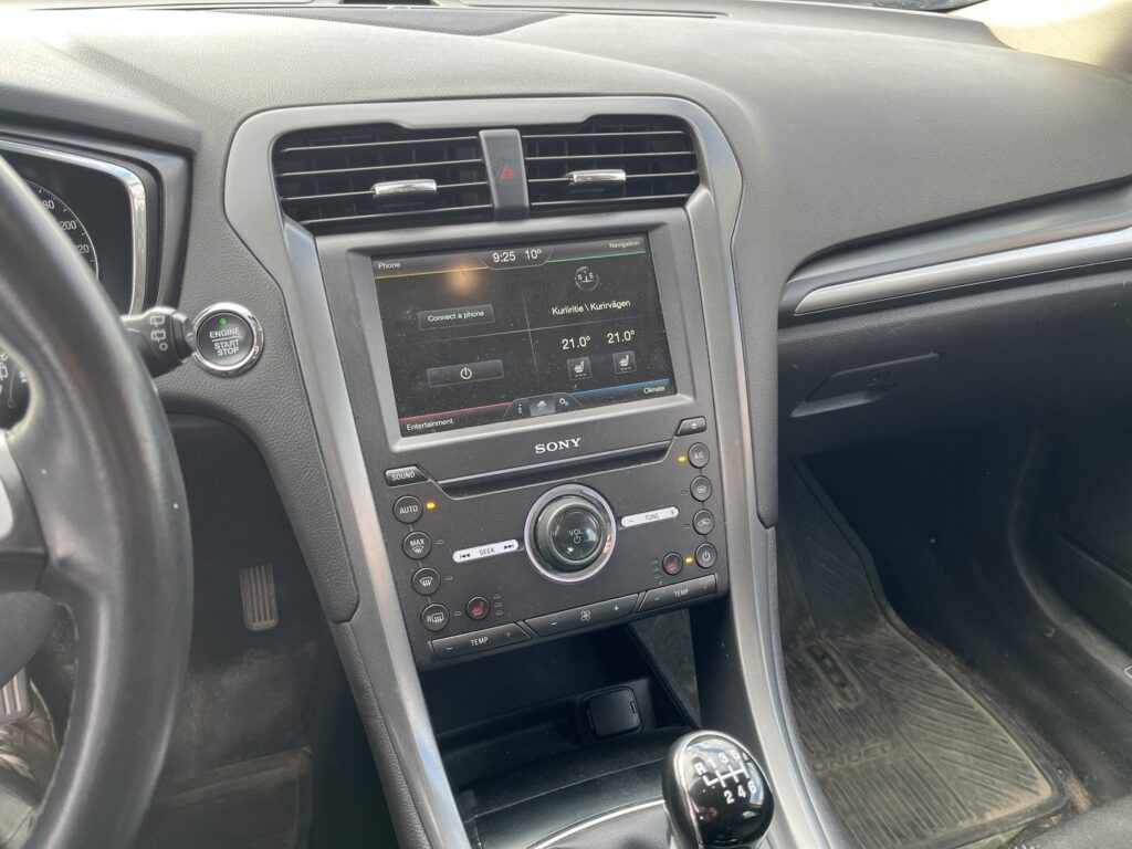 Ford - Mondeo - 1,5 TDCi 120hv ECOnetic M6 Titanium Business 5D Ford - Mondeo - 1,5 TDCi 120hv ECOnetic M6 Titanium Business 5D - Viistoperä