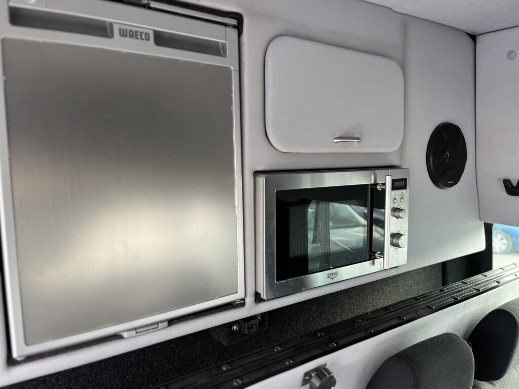 Ford - Transit - Van 350 2,2 TDCi 125 hv AWD Trend L4 H3 neliveto jatko-ohjaamo Ford - Transit - Van 350 2,2 TDCi 125 hv AWD Trend L4 H3 neliveto jatko-ohjaamo - Pakettiauto