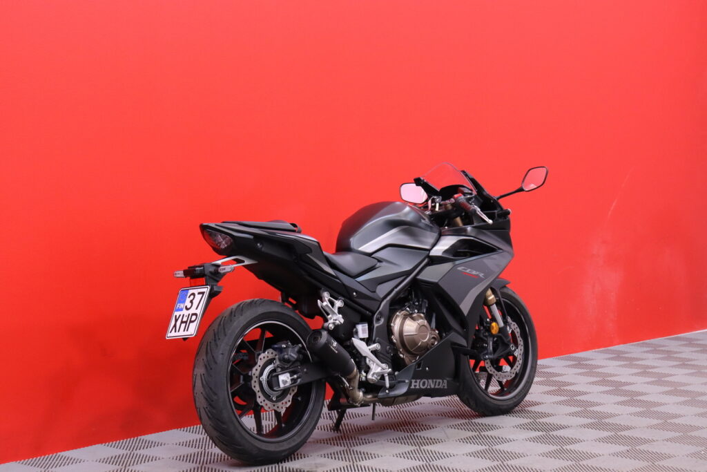 HONDA - CBR - 500R // 1.om Suomi-pyörä / A2 / IXRace / ABS // HONDA - CBR - 500R // 1.om Suomi-pyörä / A2 / IXRace / ABS // - Moottoripyörä