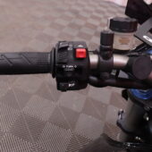 Honda - CB - 1000R // Suomi-pyörä / Huoltokirja / Tangonpääpeilit // - Moottoripyörä