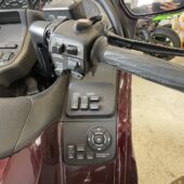 Honda - GL - 1800 GoldWing / Juuri saapunut! // Supervarusteet! / Airbag / Navi / Vakkari / Pakki / Radio // - Moottoripyörä