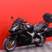 Honda - VFR - 800 VTEC // SC-project / 3x-laukut / Huollettu / Myydään huutokaupat.com // - Moottoripyörä