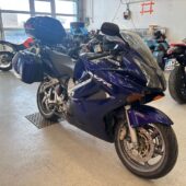 Honda - VFR - 800 VTEC ABS // Suomi-pyörä // Juuri Saapunut / 3x laukut // - Moottoripyörä