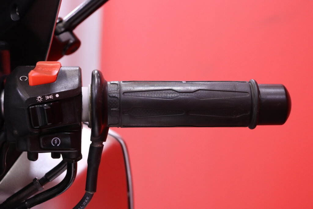 Honda - VFR - 800 FI // Juuri saapunut! / Delkevic / DCBS / Xenon / Kahvanlämmittimet / ABS // Honda - VFR - 800 FI // Juuri saapunut! / Delkevic / DCBS / Xenon / Kahvanlämmittimet / ABS // - Moottoripyörä