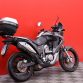 Honda - XL - 700 v Transalp // Juuri saapunut! / Suomi-pyörä / Huoltokirja / Takalaukku / Keskijalka // - Moottoripyörä