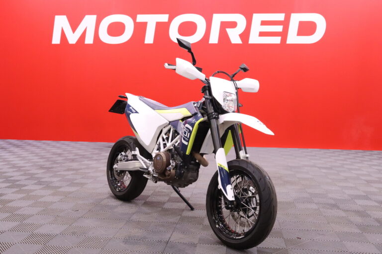 Husqvarna - 701 - Supermoto // Uudet renkaat / Pienet kilsat! / Huoltokirja / ABS // - Moottoripyörä