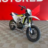 Husqvarna - 701 - Supermoto // Suomi-pyörä / Huoltokirja / Leovince / Säädettävä alusta / ABS // - Moottoripyörä