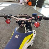 Husqvarna - 701 - Supermoto // Suomi-pyörä / Huoltokirja / Leovince / Säädettävä alusta / ABS // - Moottoripyörä