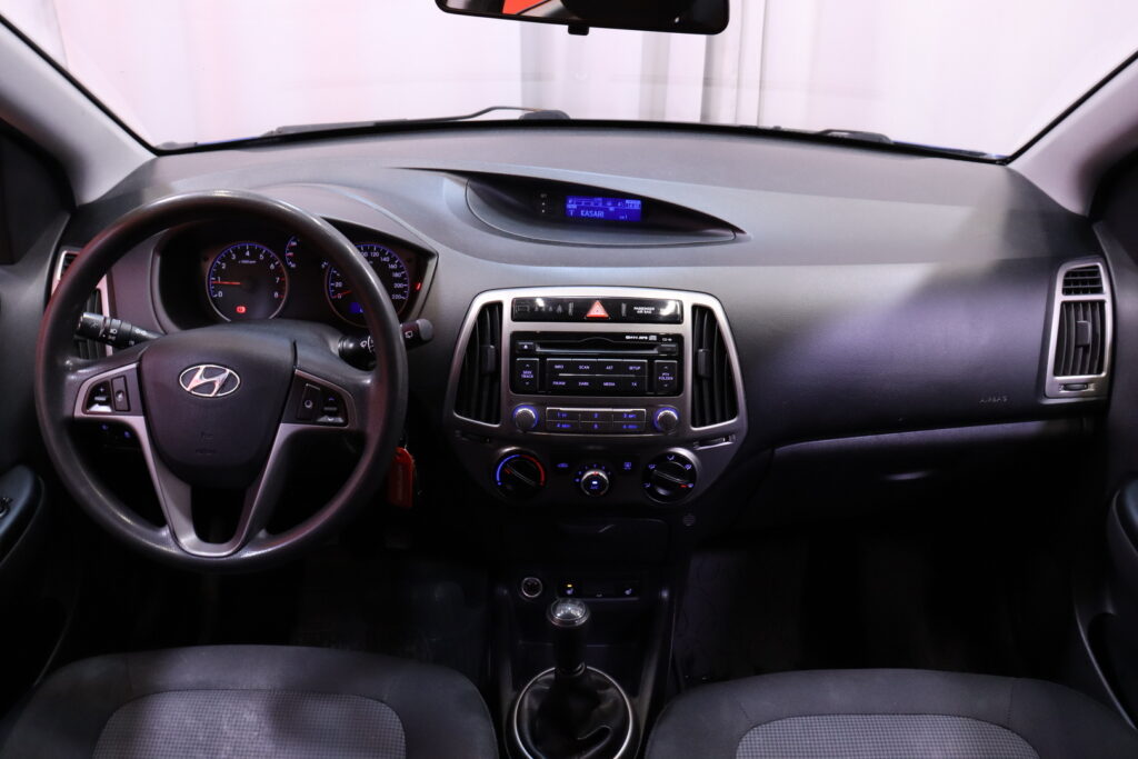 Hyundai - i20 - 5d 1,2 5MT Classic Hyundai - i20 - 5d 1,2 5MT Classic - Viistoperä