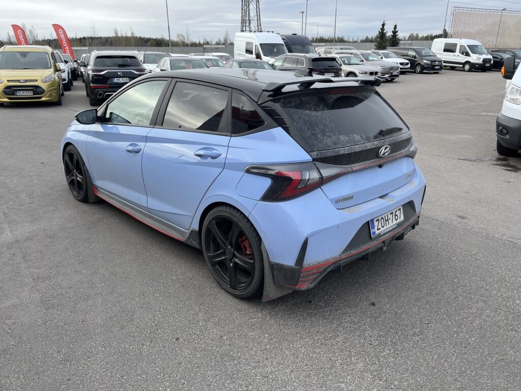 Hyundai - i20 - 1.6 T-GDI 204 hv 6MT // 1. om Suomi-auto / Peruutuskamera / Digimittaristo / Ratin lämmitin / 2x renkaat ja vanteet // Hyundai - i20 - 1.6 T-GDI 204 hv 6MT // 1. om Suomi-auto / Peruutuskamera / Digimittaristo / Ratin lämmitin / 2x renkaat ja vanteet // - Viistoperä