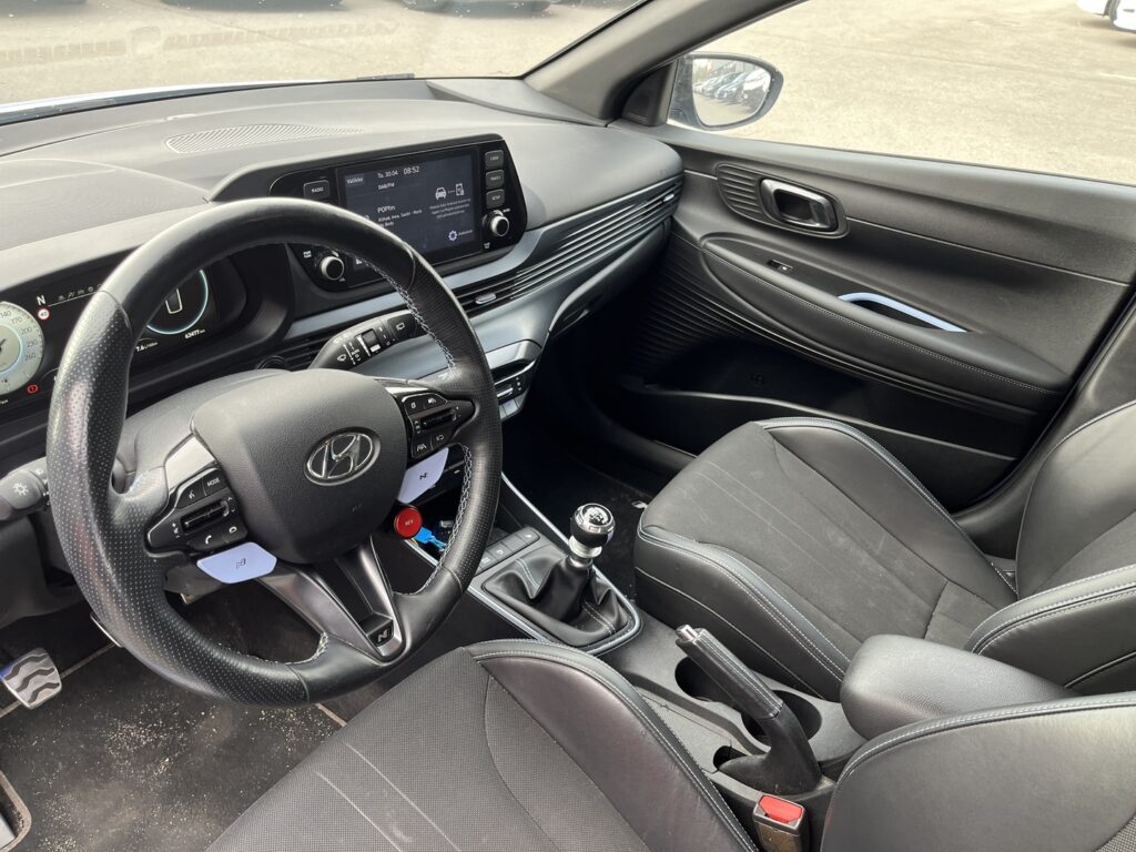 Hyundai - i20 - 1.6 T-GDI 204 hv 6MT // 1. om Suomi-auto / Peruutuskamera / Digimittaristo / Ratin lämmitin / 2x renkaat ja vanteet // Hyundai - i20 - 1.6 T-GDI 204 hv 6MT // 1. om Suomi-auto / Peruutuskamera / Digimittaristo / Ratin lämmitin / 2x renkaat ja vanteet // - Viistoperä