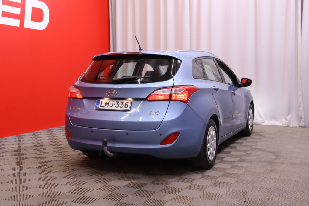 Hyundai - i30 Wagon - 1,6 GDI 6AT Comfort Plus // Lohkolämmitin / Vakkari / Tutkat // Hyundai - i30 Wagon - 1,6 GDI 6AT Comfort Plus // Lohkolämmitin / Vakkari / Tutkat // - Farmari