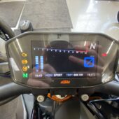 KTM - 1290 - Super Duke R // Suomi-pyörä / Track Pack / Putkisto / QS+ / Vakkari / Keyless // - Moottoripyörä