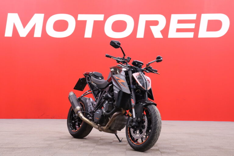KTM - 1290 - Super Duke R // Juuri Saapunut / Tech- ja Track pack / Akrapovic // - Moottoripyörä