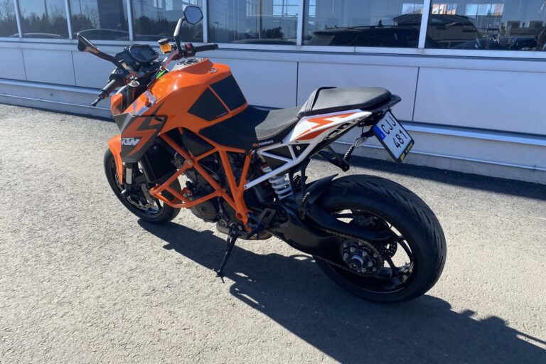KTM - 1290 - Super Duke R // Juuri saapunut! / Austin / Powerparts / Kaatumaraudat // - Moottoripyörä