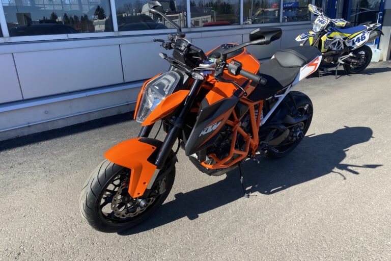 KTM - 1290 - Super Duke R // Juuri saapunut! / Austin / Powerparts / Kaatumaraudat // - Moottoripyörä