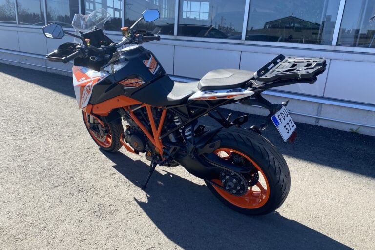 KTM - 1290 - Super Duke GT // Juuri saapunut! / 3x Laukut / Cobra / Vakkari / Keyless // - Moottoripyörä
