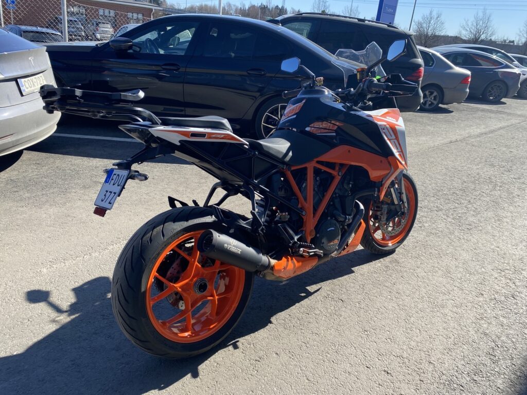 KTM - 1290 - Super Duke GT // Juuri saapunut! / 3x Laukut / Cobra / Vakkari / Keyless // KTM - 1290 - Super Duke GT // Juuri saapunut! / 3x Laukut / Cobra / Vakkari / Keyless // - Moottoripyörä