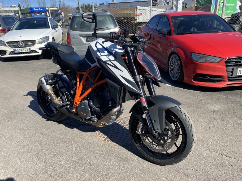 KTM - 1290 - Super Duke R // Juuri saapunut! // Shifter+ / IXIL / Vakkari // KTM - 1290 - Super Duke R // Juuri saapunut! // Shifter+ / IXIL / Vakkari // - Moottoripyörä
