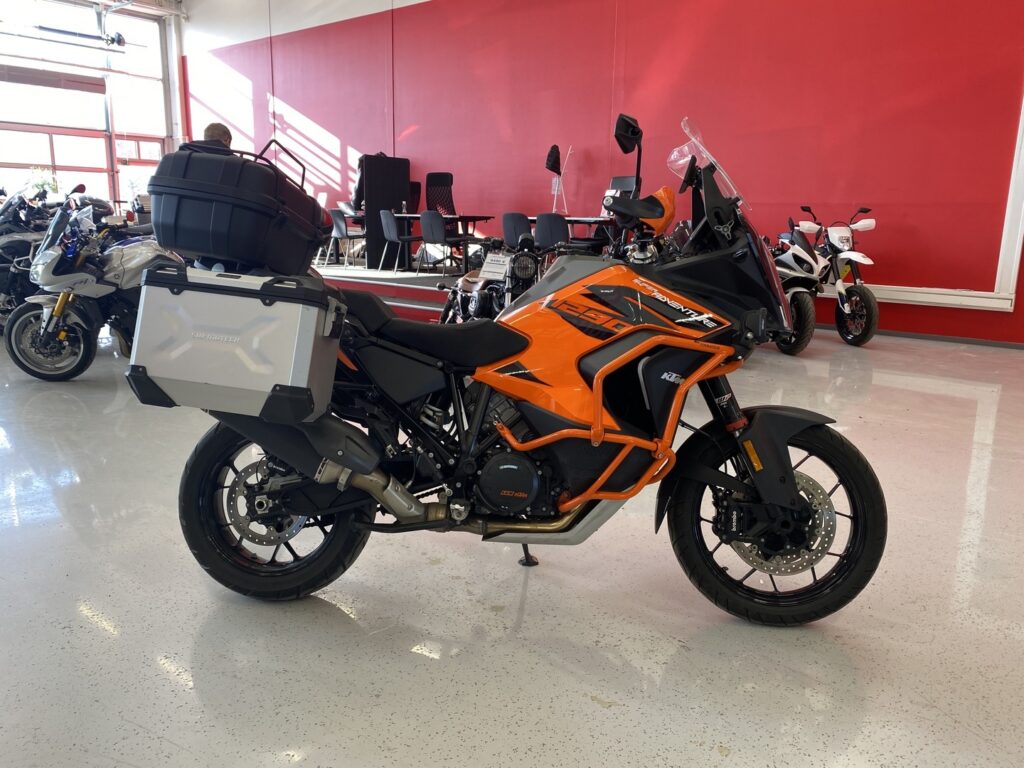 KTM - 1290 Super Adventure S - // Juuri Saapunut / ACC / Sähköalusta / 3x laukut / Keskijalka // KTM - 1290 Super Adventure S - // Juuri Saapunut / ACC / Sähköalusta / 3x laukut / Keskijalka // - Moottoripyörä