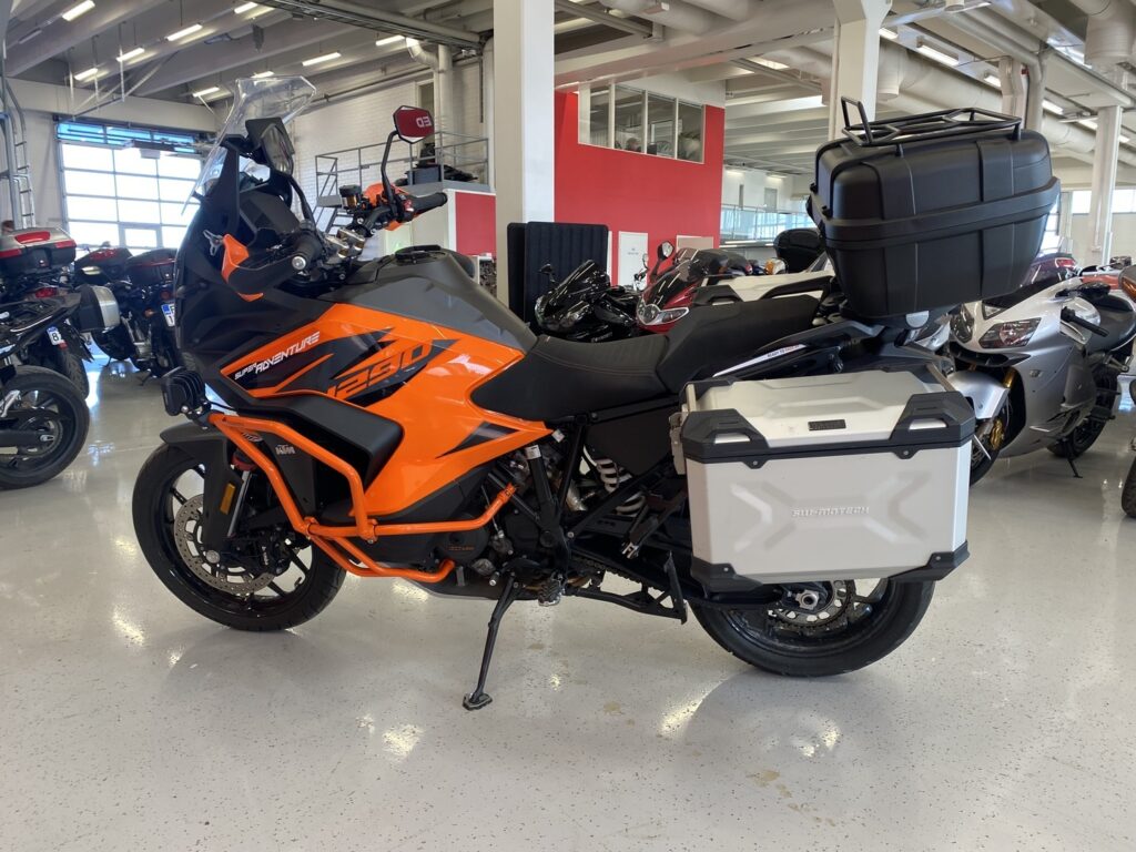 KTM - 1290 Super Adventure S - // Juuri Saapunut / ACC / Sähköalusta / 3x laukut / Keskijalka // KTM - 1290 Super Adventure S - // Juuri Saapunut / ACC / Sähköalusta / 3x laukut / Keskijalka // - Moottoripyörä