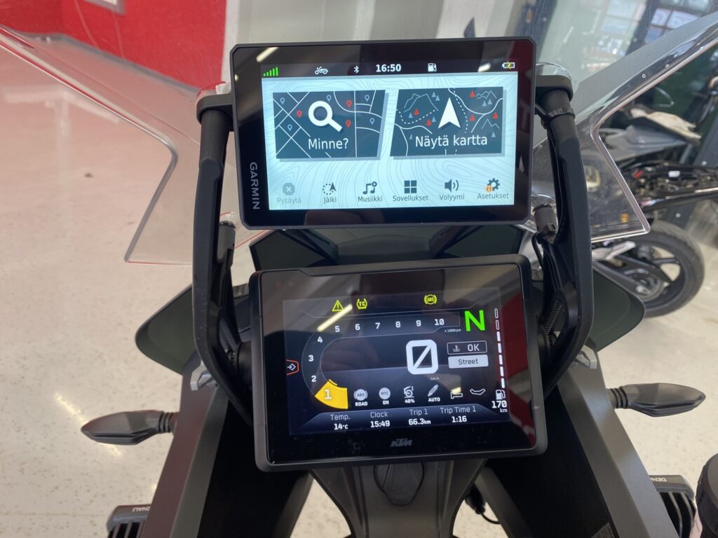 KTM - 1290 Super Adventure S - // Juuri Saapunut / ACC / Sähköalusta / 3x laukut / Keskijalka // KTM - 1290 Super Adventure S - // Juuri Saapunut / ACC / Sähköalusta / 3x laukut / Keskijalka // - Moottoripyörä