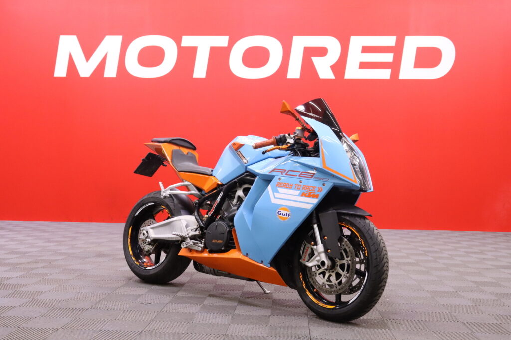 KTM - RC - 8 // Dominator Putkisto / Huoltokirja / Suomi-Pyörä / Säädettävät Kahvat / Ohjausiskari // - Moottoripyörä