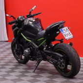 Kawasaki - Z - 900 / Suomi-Pyörä / IXIL Slipari / Huoltokirja // - Moottoripyörä