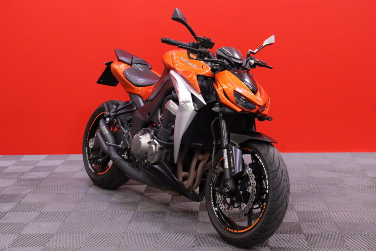 Kawasaki - Z - 1000 // Vance&Hines / Huoltokirja / ABS // - Moottoripyörä