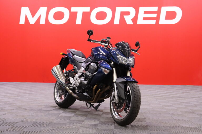 Kawasaki - Z - 1000 // Vähän ajettu! / Huoltokirja / Tangonpääpeilit / Nopea kotiinkuljetus! // - Moottoripyörä