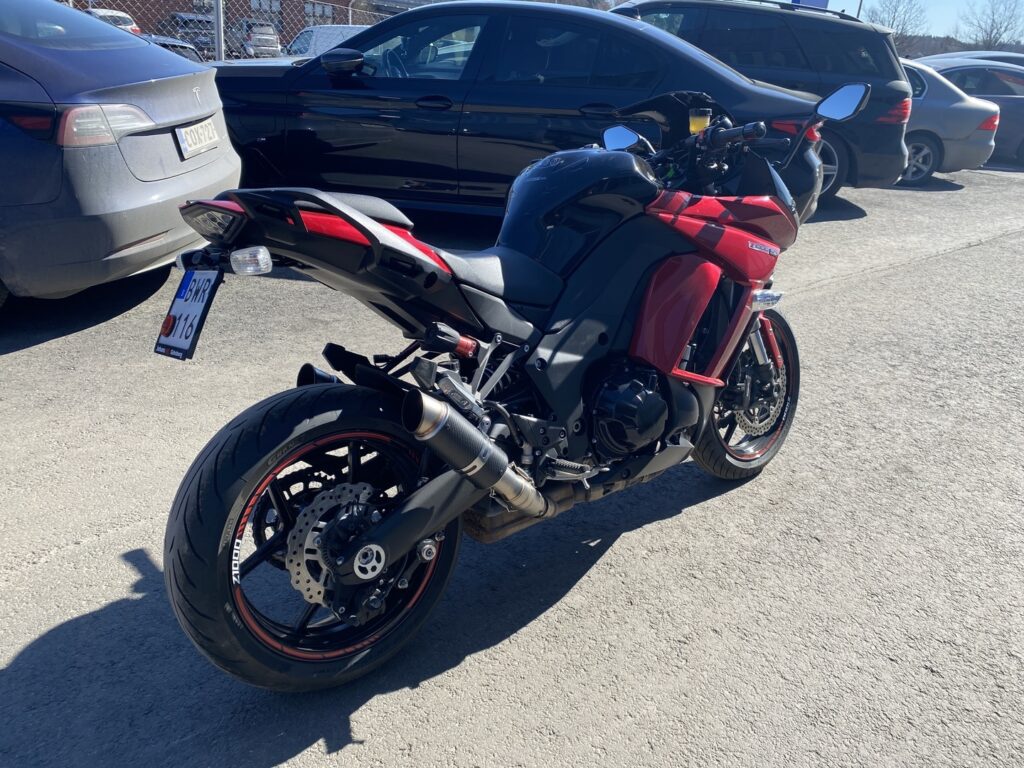 Kawasaki - Z - 1000 SX // Juuri saapuut! / 2x Laukut / Sliparit / KTRC // Kawasaki - Z - 1000 SX // Juuri saapuut! / 2x Laukut / Sliparit / KTRC // - Moottoripyörä