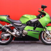 Kawasaki - ZX-12R - // Akrapovic kokoputkisto / Powercommander / Huoltomuistio / Minivilkut // - Moottoripyörä