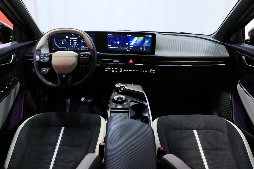 tuotekuva-Kia-EV6-FRY-760-2026-04-04-130104-15 tuotekuva-Kia-EV6-FRY-760-2026-04-04-130104-15