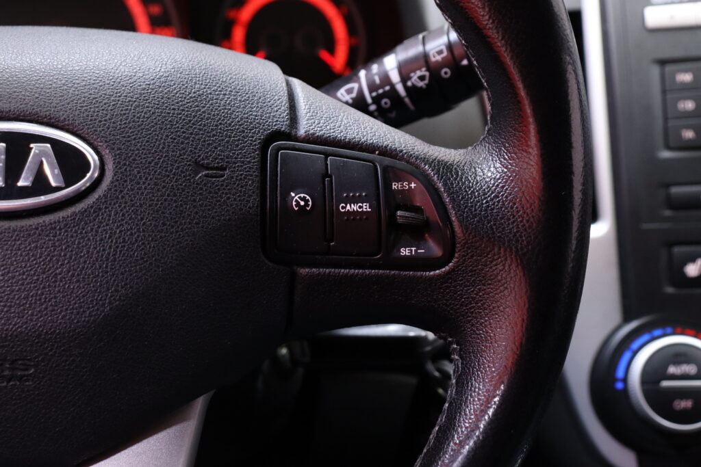 Kia - cee'd - 1,6 Active SW A/T // MYYDÄÄN HUUTOKAUPAT.COM Kia - cee'd - 1,6 Active SW A/T // MYYDÄÄN HUUTOKAUPAT.COM - Farmari