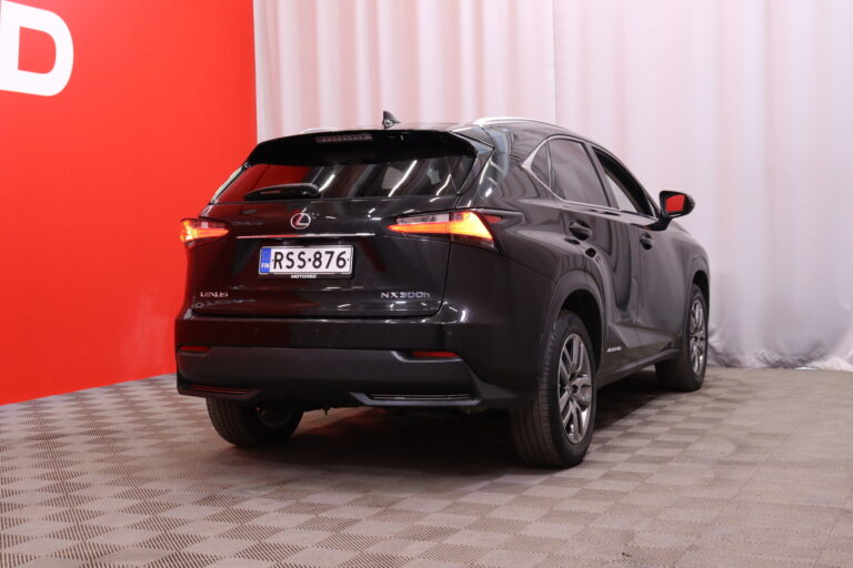 Lexus - NX - 300h Hybrid A AWD Comfort // Kaksiväriset Nahat / ACC / Keyless / Sähköpenkit // - Maastoauto