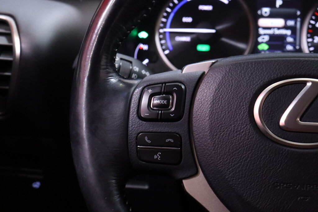 tuotekuva-Lexus-NX-RSS-876-2026-04-07-155103-17 tuotekuva-Lexus-NX-RSS-876-2026-04-07-155103-17