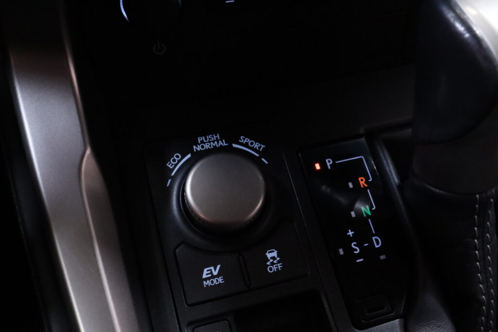 tuotekuva-Lexus-NX-RSS-876-2026-04-07-155103-21 tuotekuva-Lexus-NX-RSS-876-2026-04-07-155103-21