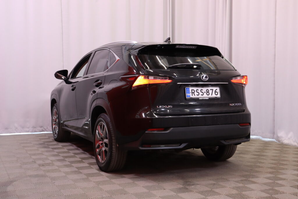 Lexus - NX - 300h Hybrid A AWD Comfort // Kaksiväriset Nahat / ACC / Keyless / Sähköpenkit // Lexus - NX - 300h Hybrid A AWD Comfort // Kaksiväriset Nahat / ACC / Keyless / Sähköpenkit // - Maastoauto