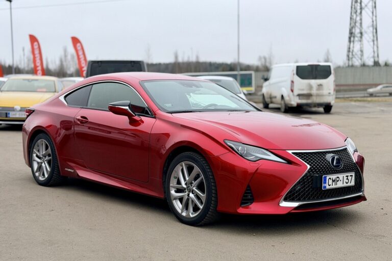 Lexus - RC - 300h Executive - Coupe