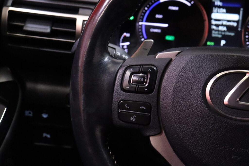 tuotekuva-Lexus-RC-CMP-137-2026-04-07-164103-18 tuotekuva-Lexus-RC-CMP-137-2026-04-07-164103-18
