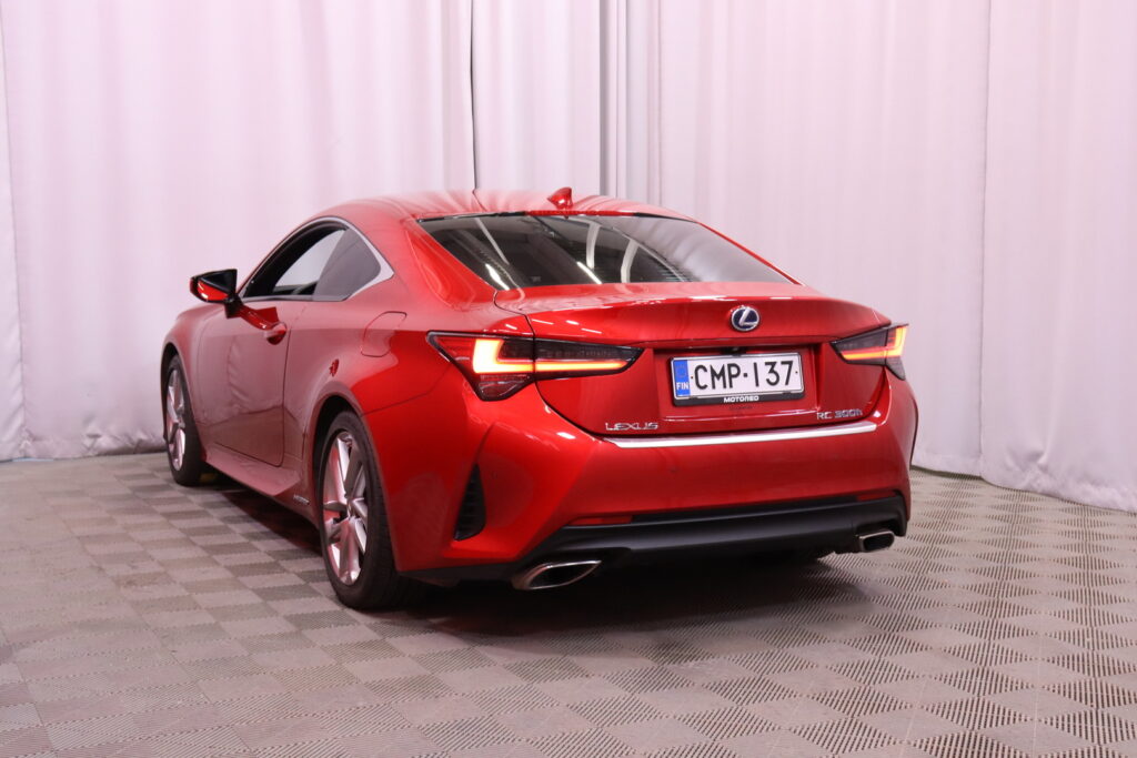 Lexus - RC - 300h Executive / Suomi-auto / Merkkihuollot / Adapt.vakkari / LED / CarPlay / Navi / Lohko & sisätilanpistoke / Tutkat / Lexus - RC - 300h Executive / Suomi-auto / Merkkihuollot / Adapt.vakkari / LED / CarPlay / Navi / Lohko & sisätilanpistoke / Tutkat / - Coupe