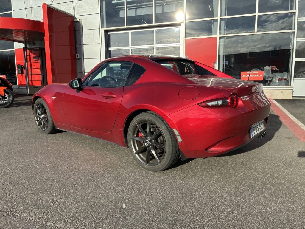 Mazda - MX-5 - 2,0 (160) SKYACTIV-G Premium Sport // Juuri saapunut! / Suomi-auto / Avo / Nahkapenkit // Mazda - MX-5 - 2,0 (160) SKYACTIV-G Premium Sport // Juuri saapunut! / Suomi-auto / Avo / Nahkapenkit // - Avoauto
