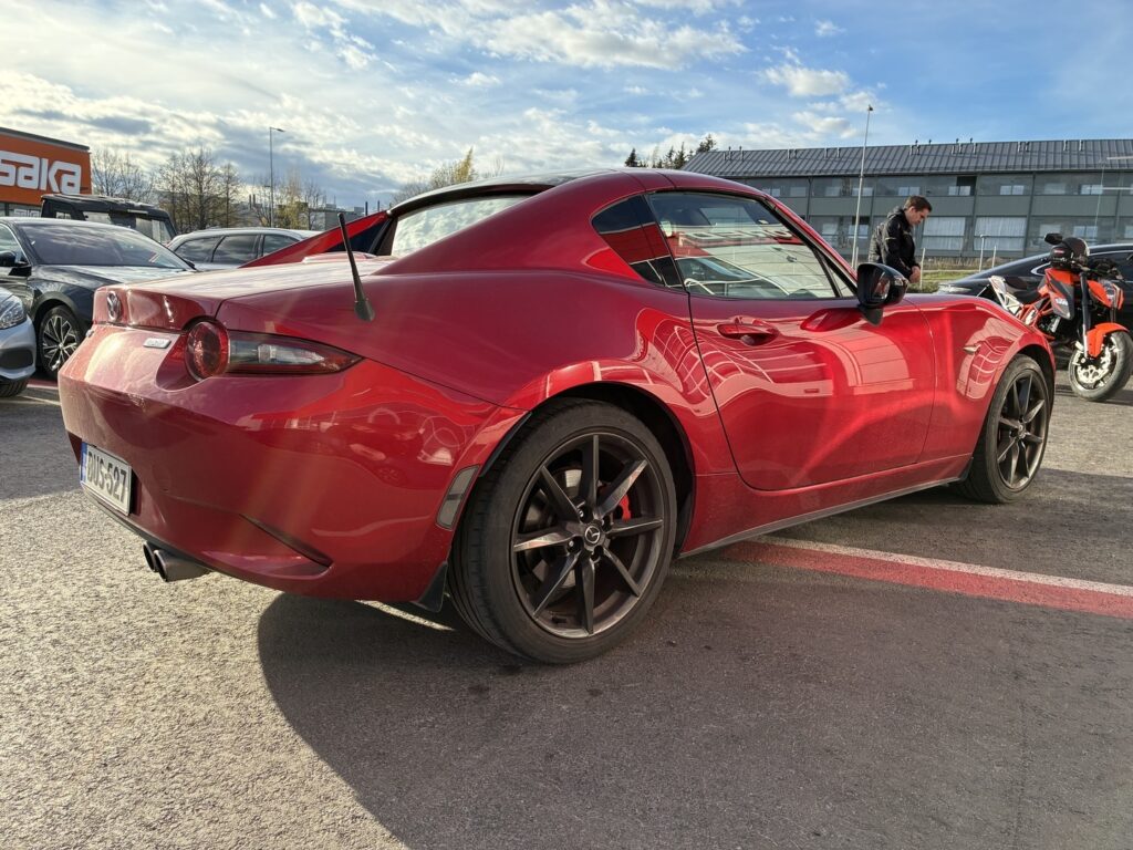 Mazda - MX-5 - 2,0 (160) SKYACTIV-G Premium Sport // Juuri saapunut! / Suomi-auto / Avo / Nahkapenkit // Mazda - MX-5 - 2,0 (160) SKYACTIV-G Premium Sport // Juuri saapunut! / Suomi-auto / Avo / Nahkapenkit // - Avoauto