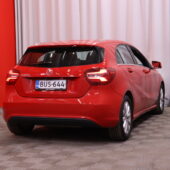 Mercedes-Benz - A - 180 Suomi 100 Edition // Suomi-auto / Sport-penkit / P. Kamera / Vakionopeudensäädin - Viistoperä
