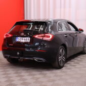Mercedes-Benz - A - 180 A Business // 1-om Suomi-auto / Merkkihuollettu / Multibeam /  Vakkari / P-Kamera / Keyless / IHC+ / Vetokoukku // - Viistoperä