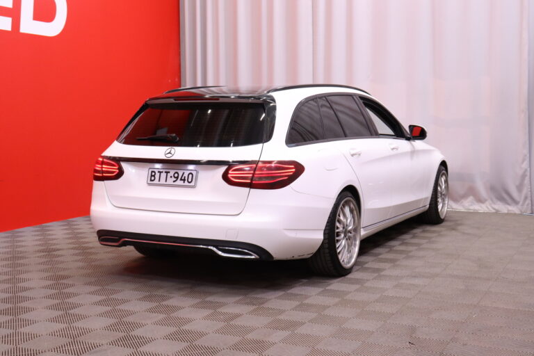 Mercedes-Benz - C - 180 d T A Premium Business // Suomi-auto / ILS / Lohkolämmitin / Vakkari / P. tutka / 2x renkaat / Tummennukset // - Farmari