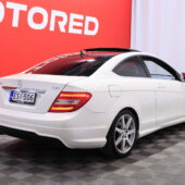 Mercedes-Benz - C - 250 CDI BE Coupé AMG // Panorama / Punainen nahkasisusta / Vakkari / ILS Xenon / - Coupe
