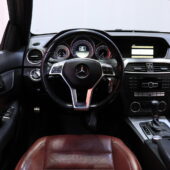 Mercedes-Benz - C - 250 CDI BE Coupé AMG // Panorama / Punainen nahkasisusta / Vakkari / ILS Xenon / - Coupe